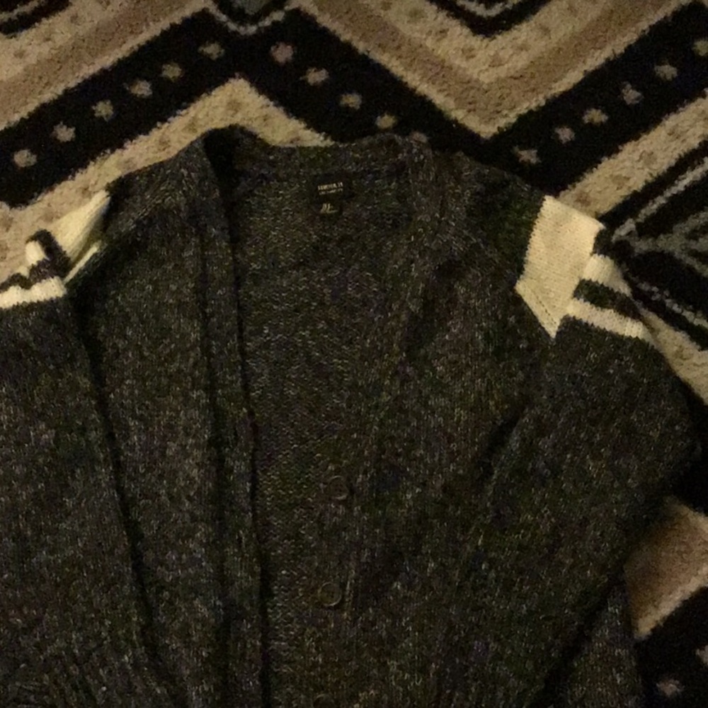 Cardigan - Picture 2 of 3